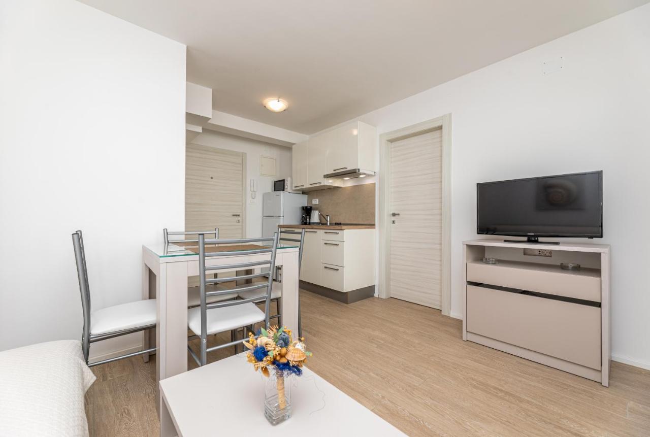 Apartments Crnekovic III Baška Esterno foto