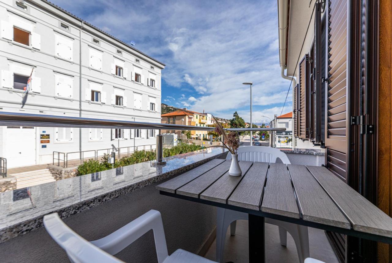 Apartments Crnekovic III Baška Esterno foto