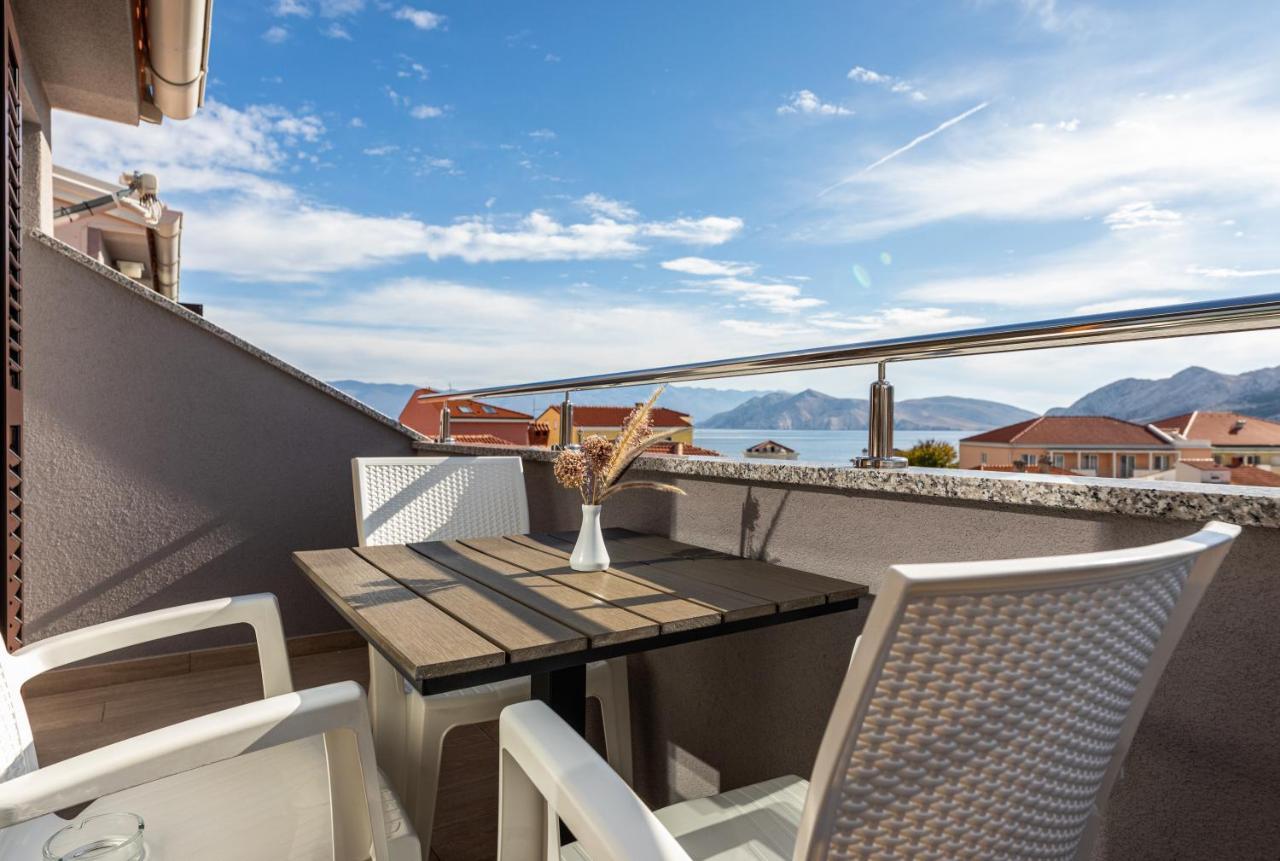Apartments Crnekovic III Baška Esterno foto