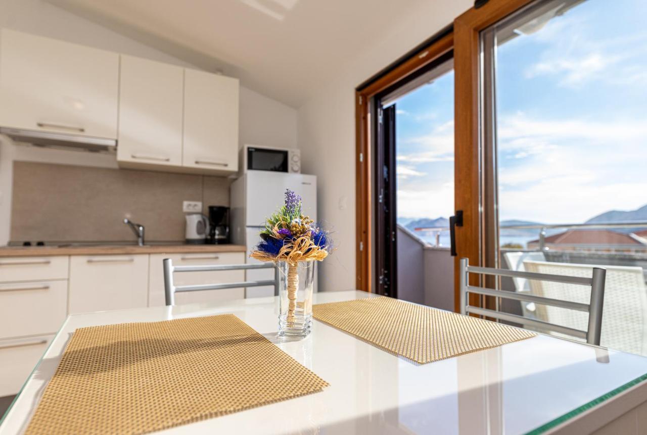 Apartments Crnekovic III Baška Esterno foto
