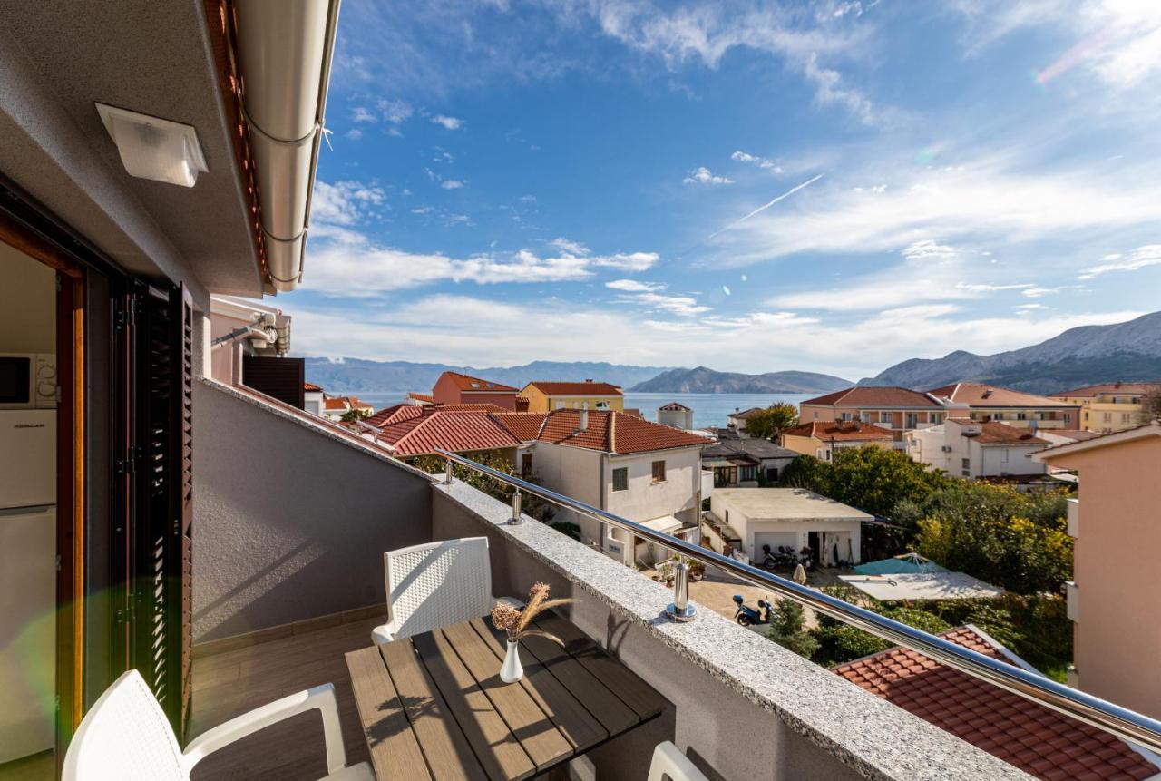 Apartments Crnekovic III Baška Esterno foto