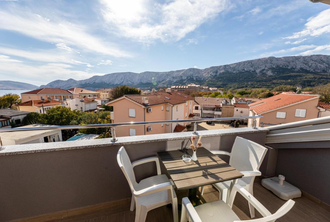 Apartments Crnekovic III Baška Esterno foto